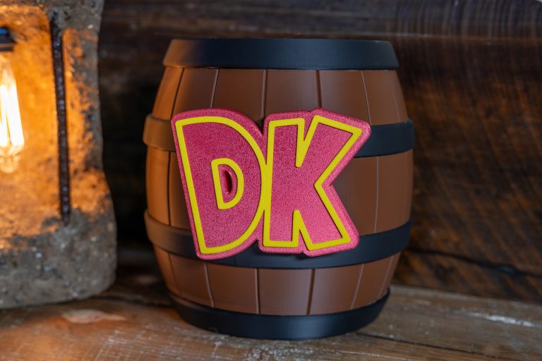 3D Printed Donkey Kong Barrel & Retro Sign – Custom Gaming Display (Louisville, KY)